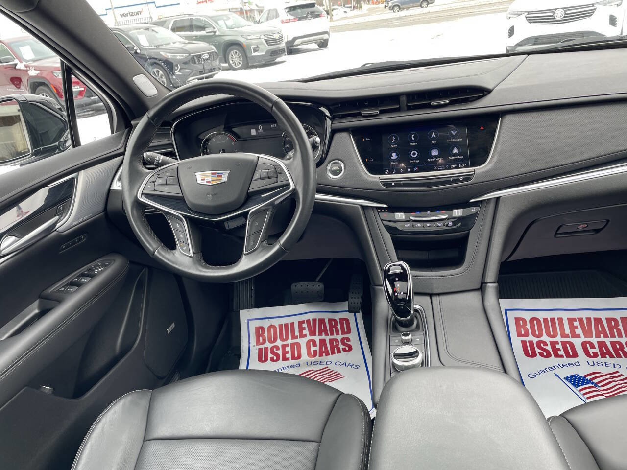 Used 2024 Cadillac XT5 Premium Luxury w/ LPO, Floor Liner Package image 3