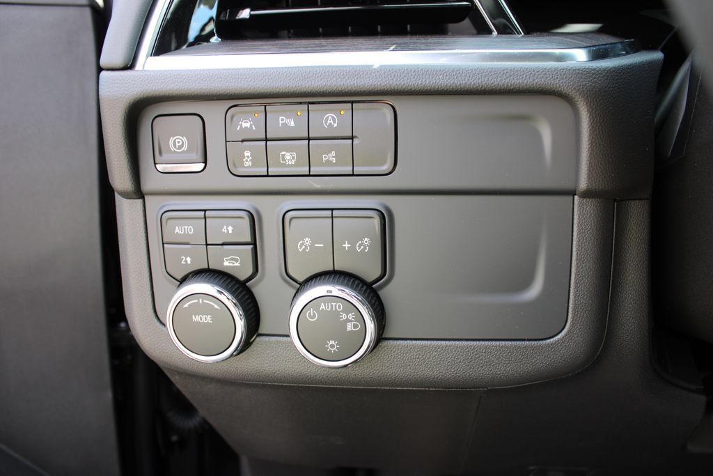 New 2026 Chevrolet Tahoe LS w/ LPO, Dark Essentials Package AWD/4WD image 15