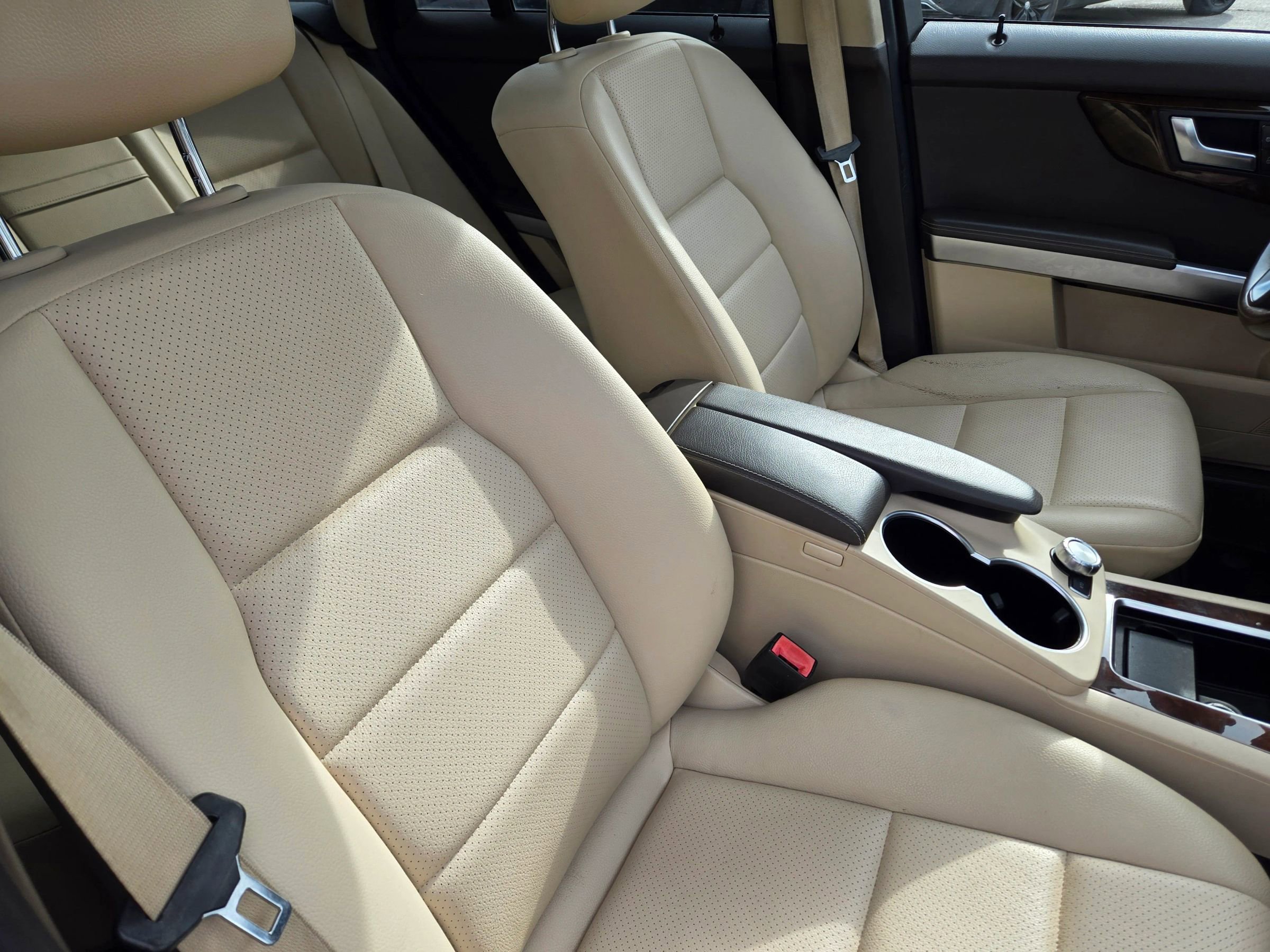 Used 2014 Mercedes-Benz GLK 350 4MATIC w/ Premium 1 Package image 64