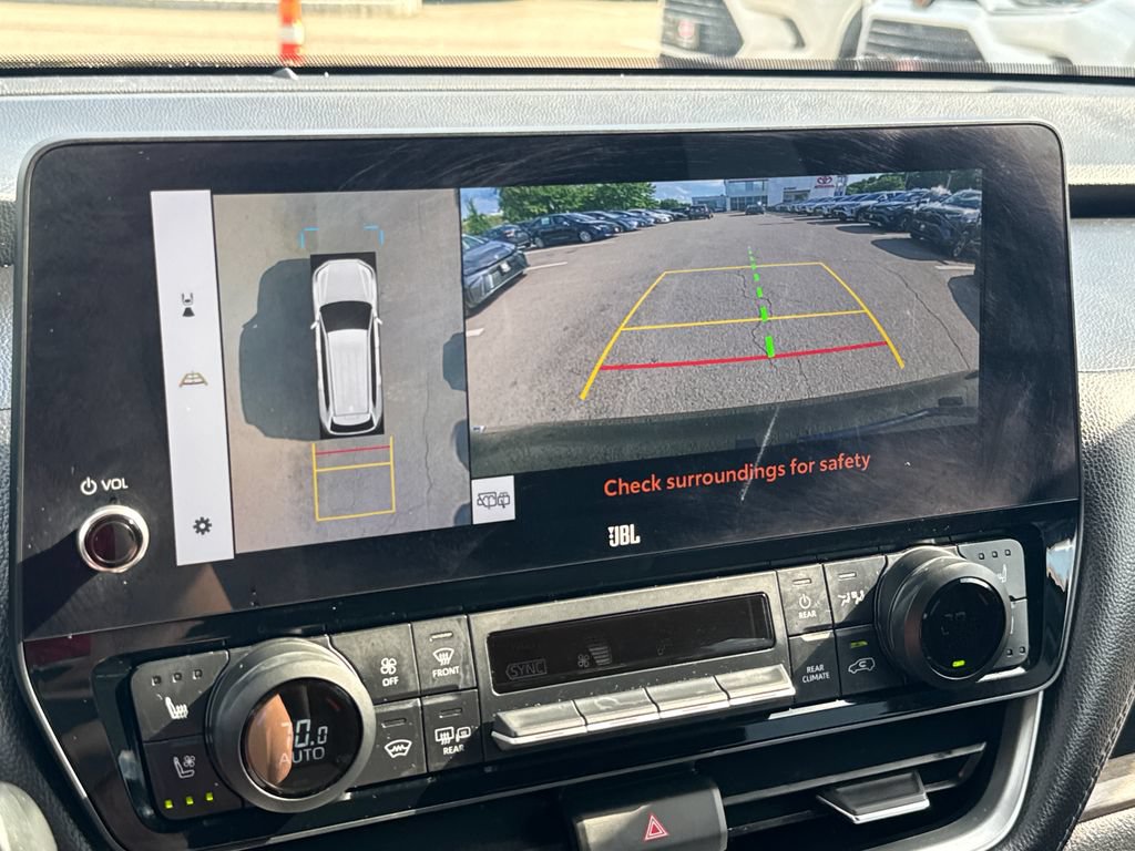 Used 2024 Toyota Grand Highlander AWD image 25
