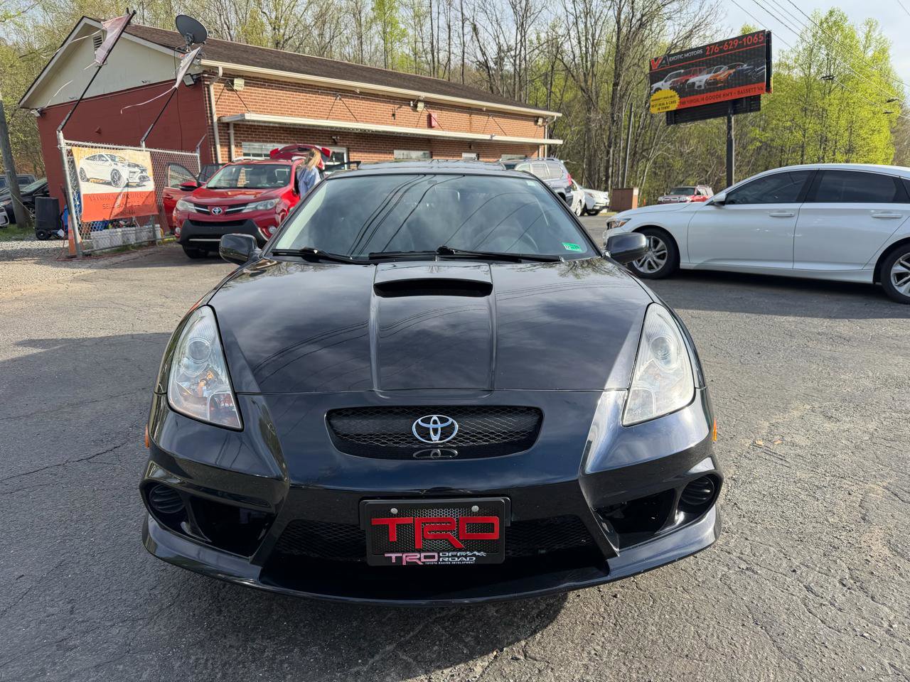 Used 2004 Toyota Celica GT image 2