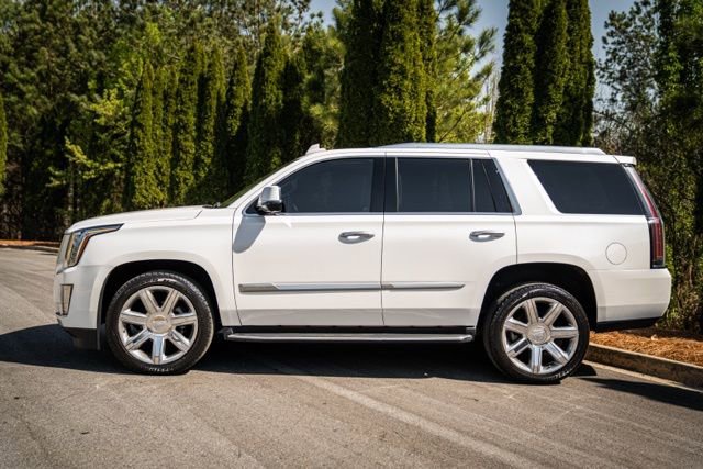 Used 2016 Cadillac Escalade Luxury image 9