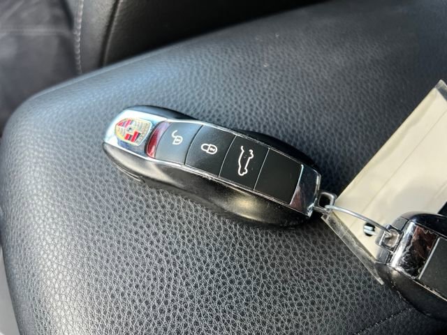 Used 2018 Porsche Macan image 30