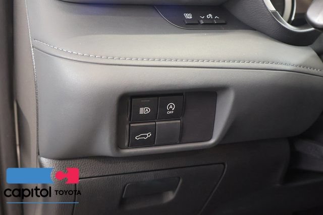 Used 2023 Toyota Highlander XSE AWD/4WD image 13