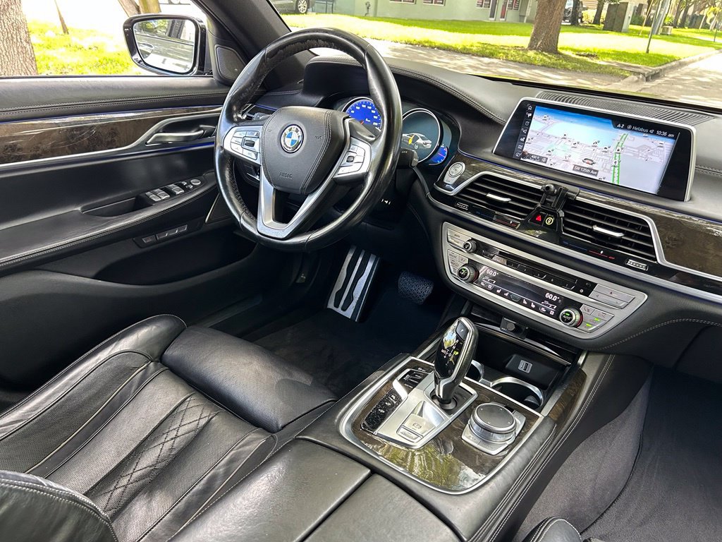 Used 2016 BMW 740i RWD image 9