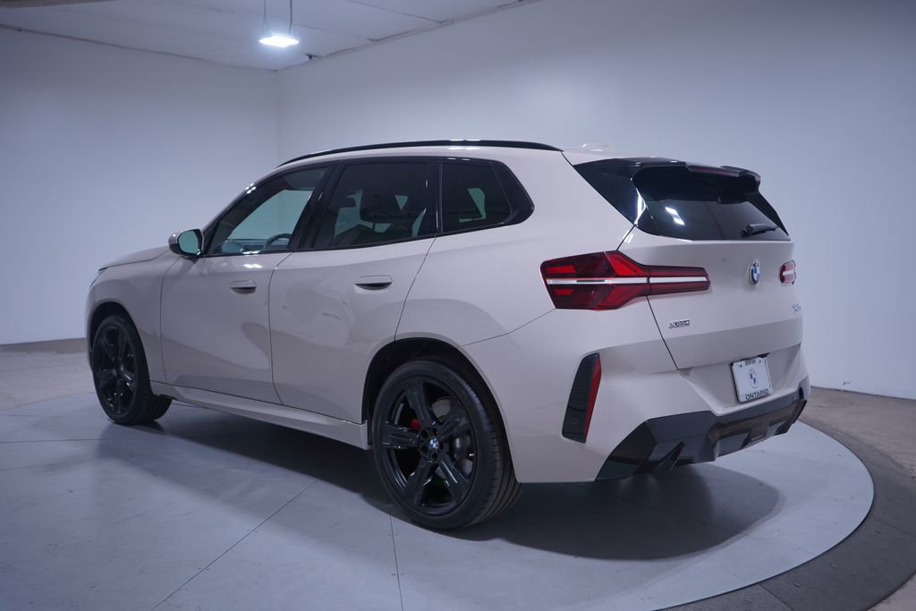 Used 2025 BMW X3 xDrive30i w/ M Sport Package image 3