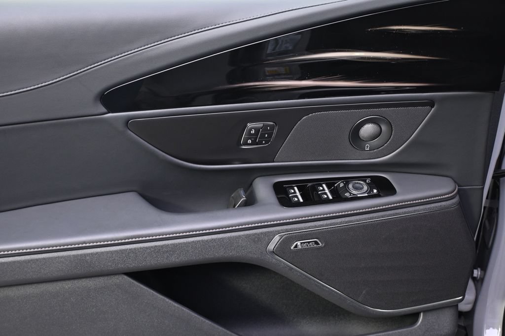 New 2026 Lincoln Nautilus Reserve w/ Jet Appearance Package AWD/4WD image 22