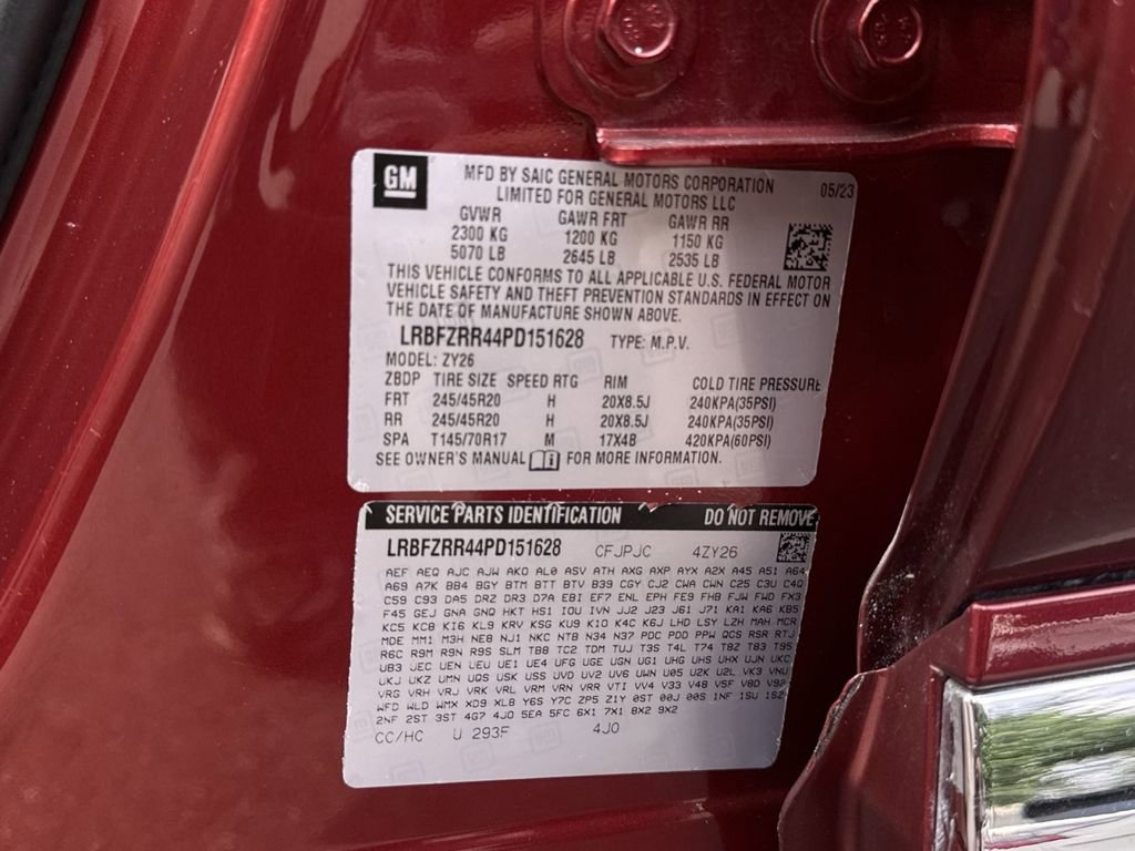 Used 2023 Buick Envision Avenir FWD image 28