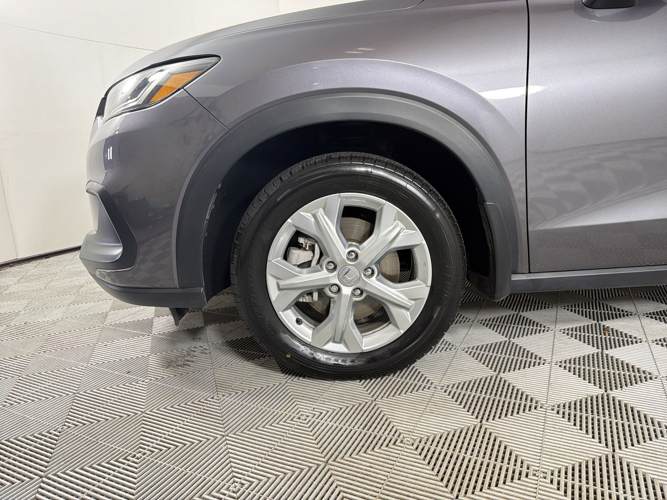 Certified 2025 Honda HR-V LX image 12