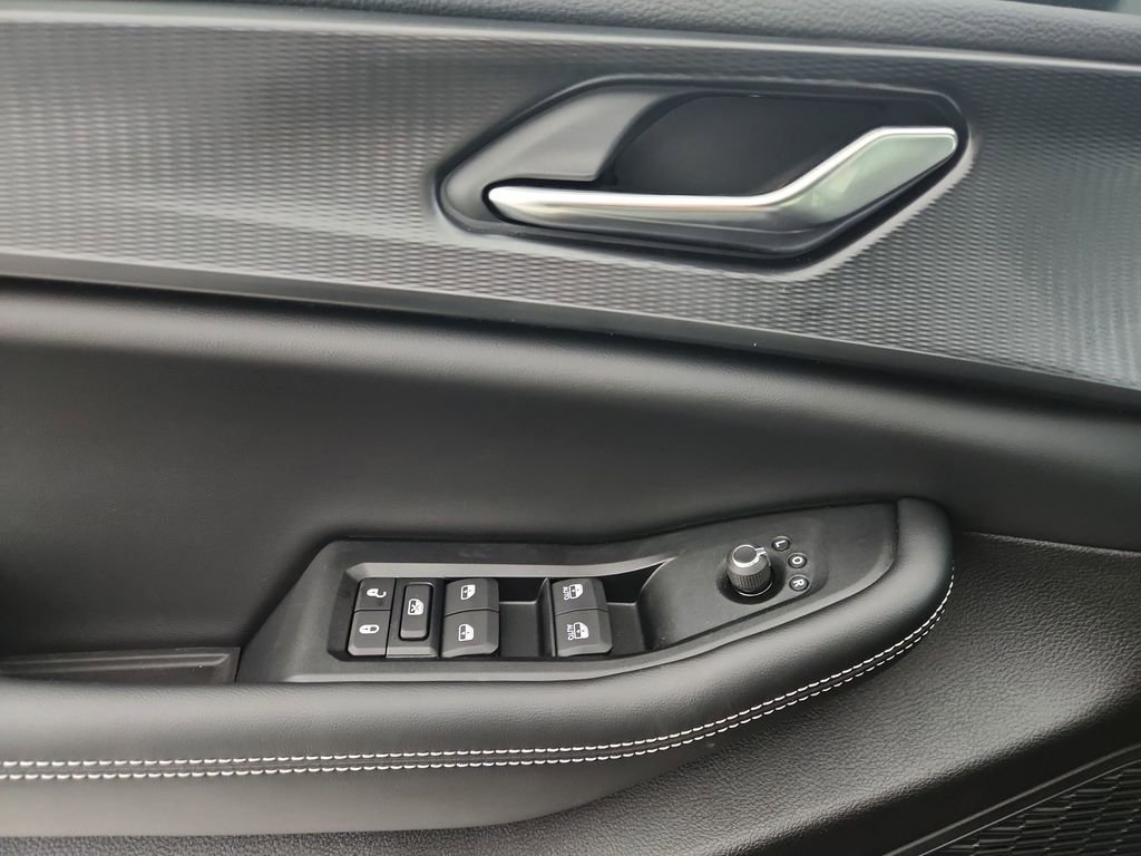 New 2025 Jeep Grand Cherokee Laredo image 21