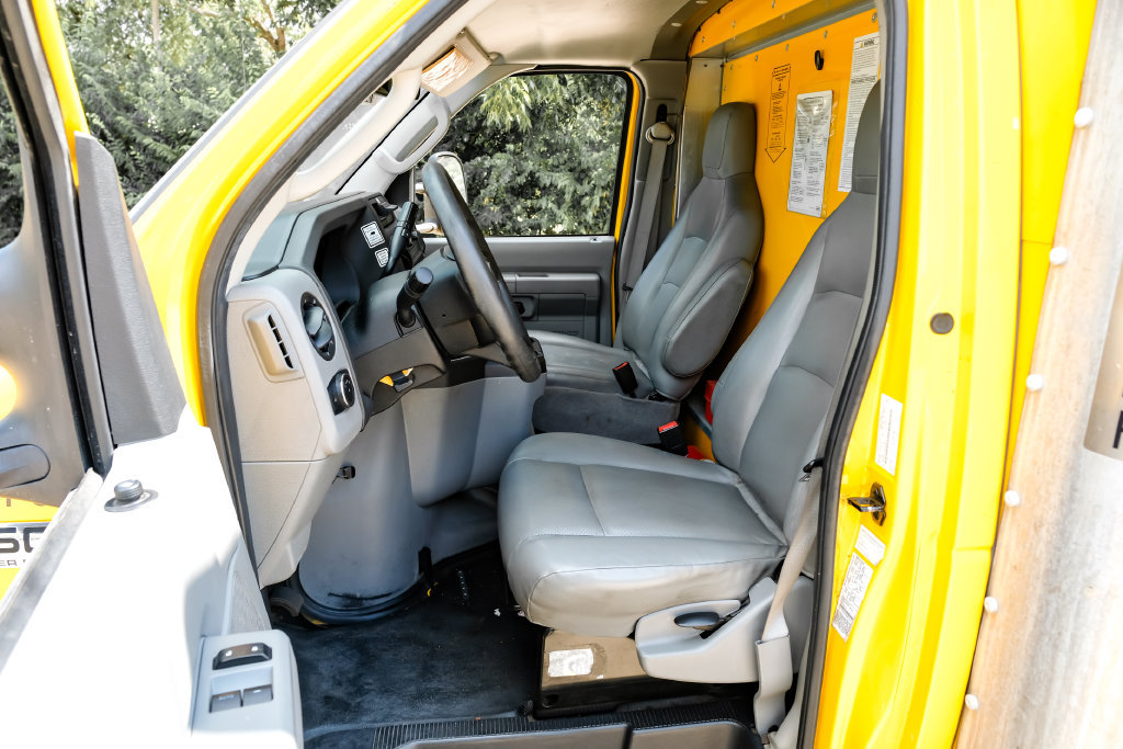Used 2022 Ford E-350 and Econoline 350 Super Duty RWD image 4