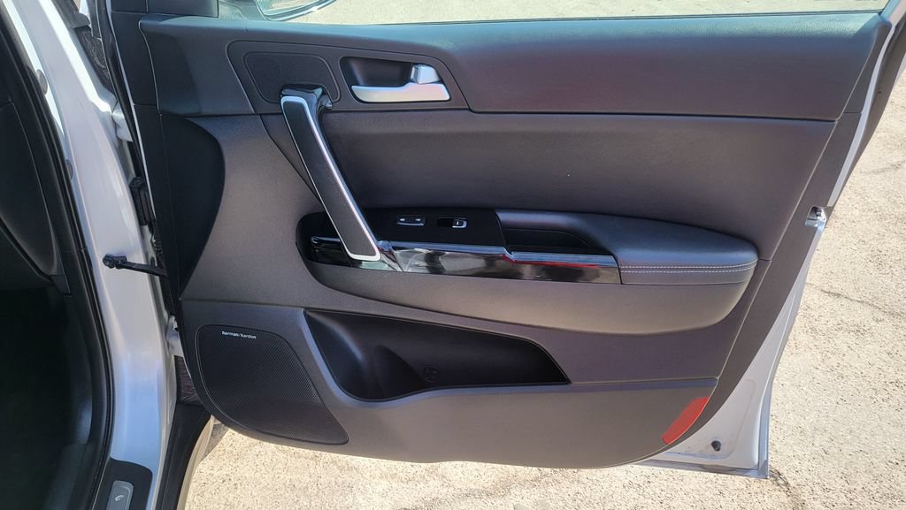 Used 2020 Kia Sportage SX FWD image 18