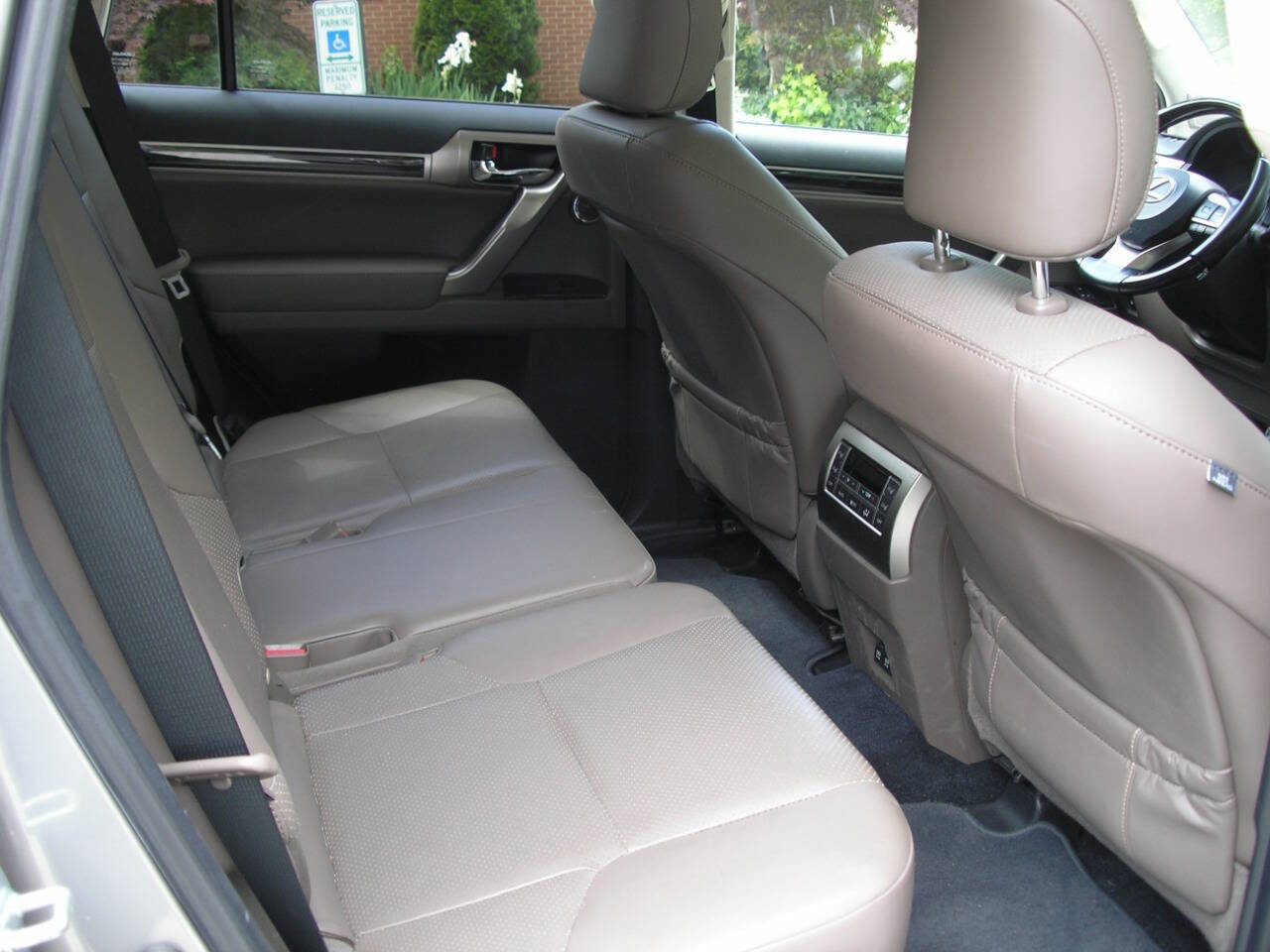 Used 2021 Lexus GX 460 Luxury w/ Accessory Package image 7