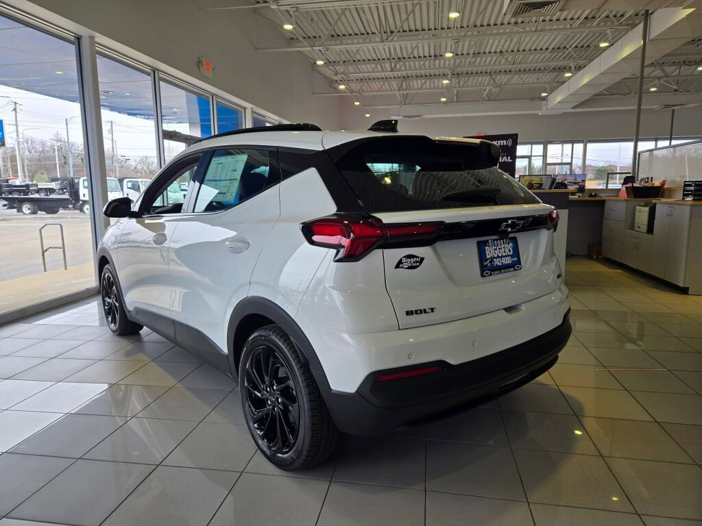 New 2027 Chevrolet Bolt RS image 11