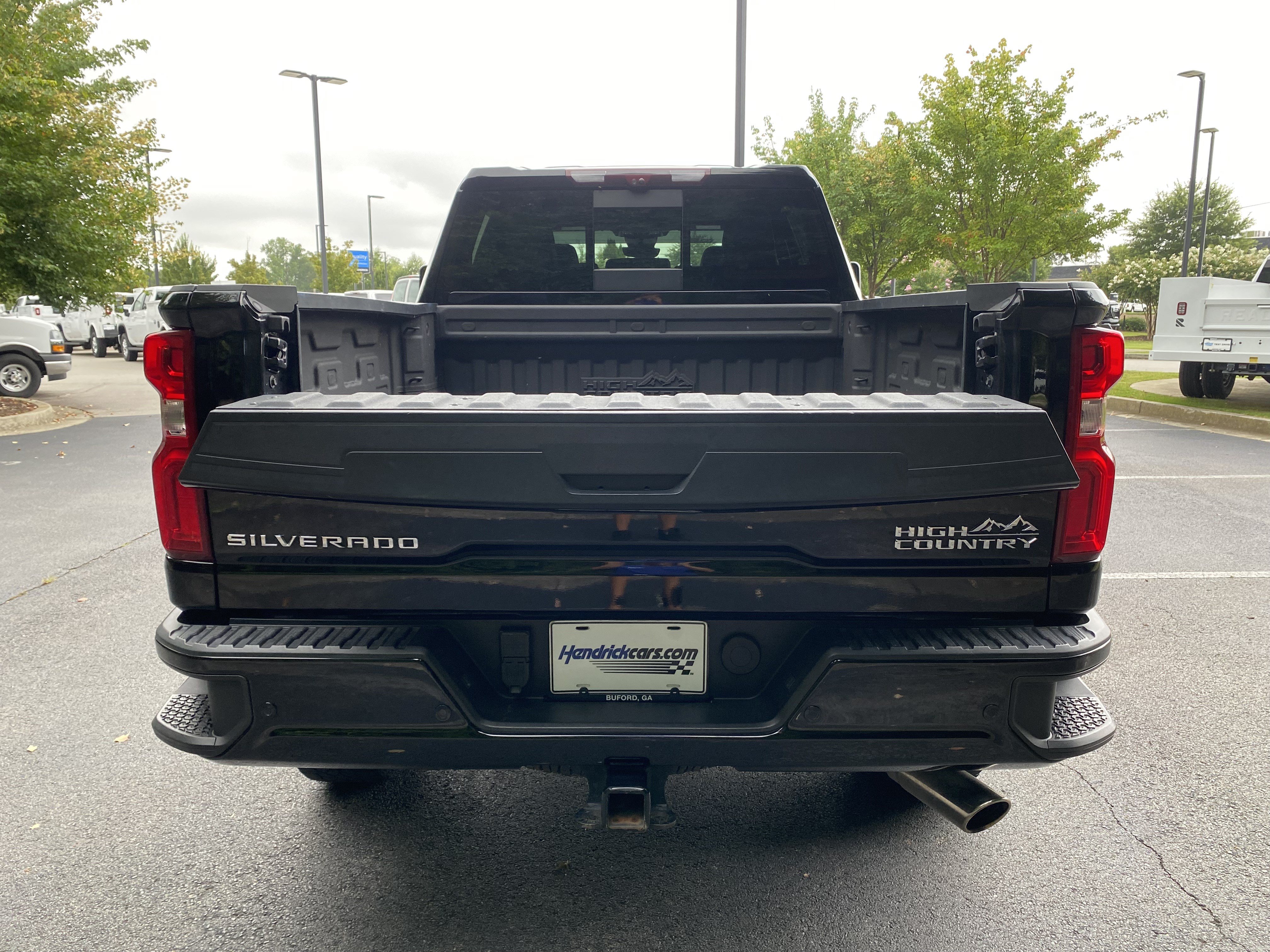 Used 2024 Chevrolet Silverado 2500 High Country w/ High Country Premium Package AWD/4WD image 11