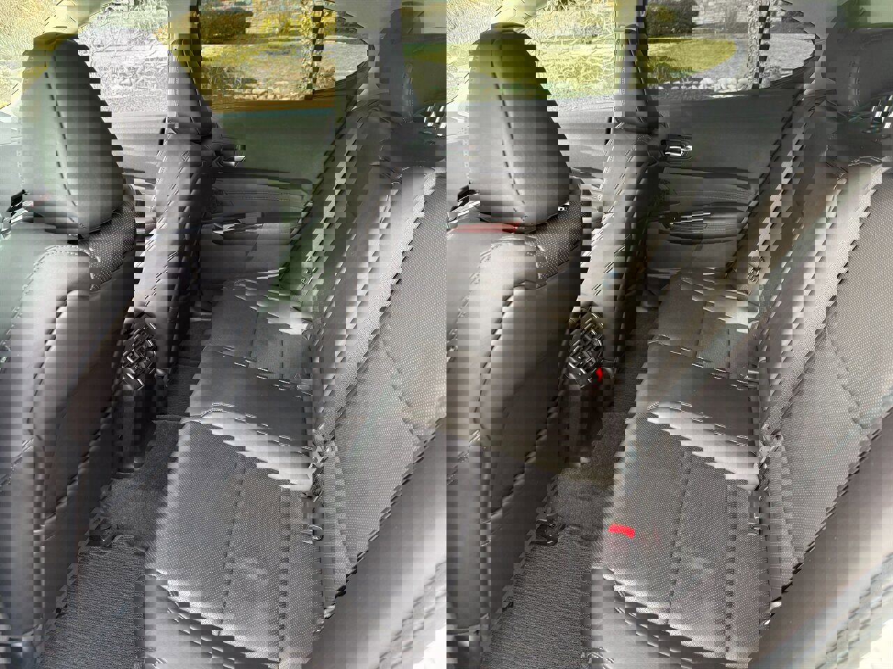 Used 2017 Acura TLX V6 SH-AWD w/ Advance Package image 10