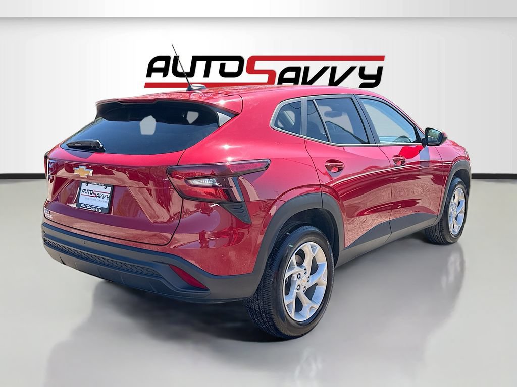 Used 2026 Chevrolet Trax LS w/ LS Convenience Package FWD image 7