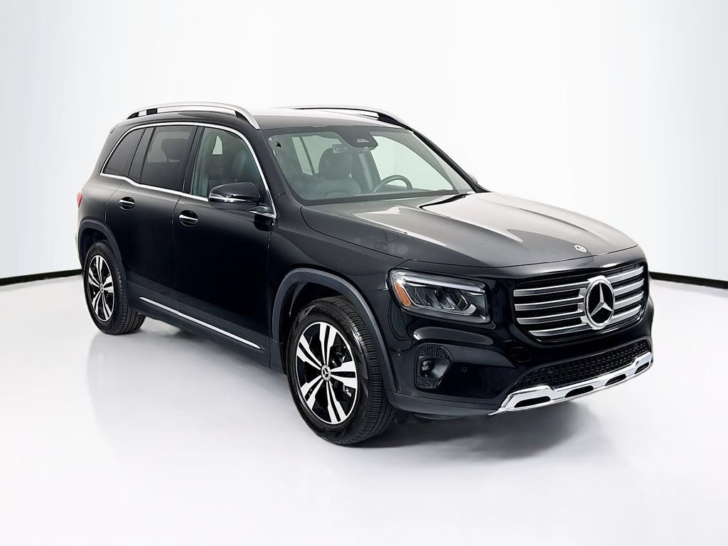 Certified 2025 Mercedes-Benz GLB 250 image 3