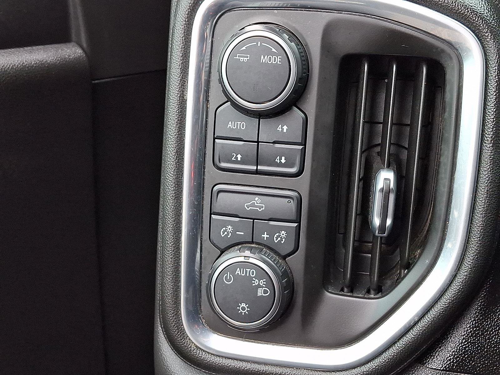 Used 2021 Chevrolet Silverado 1500 LT image 23