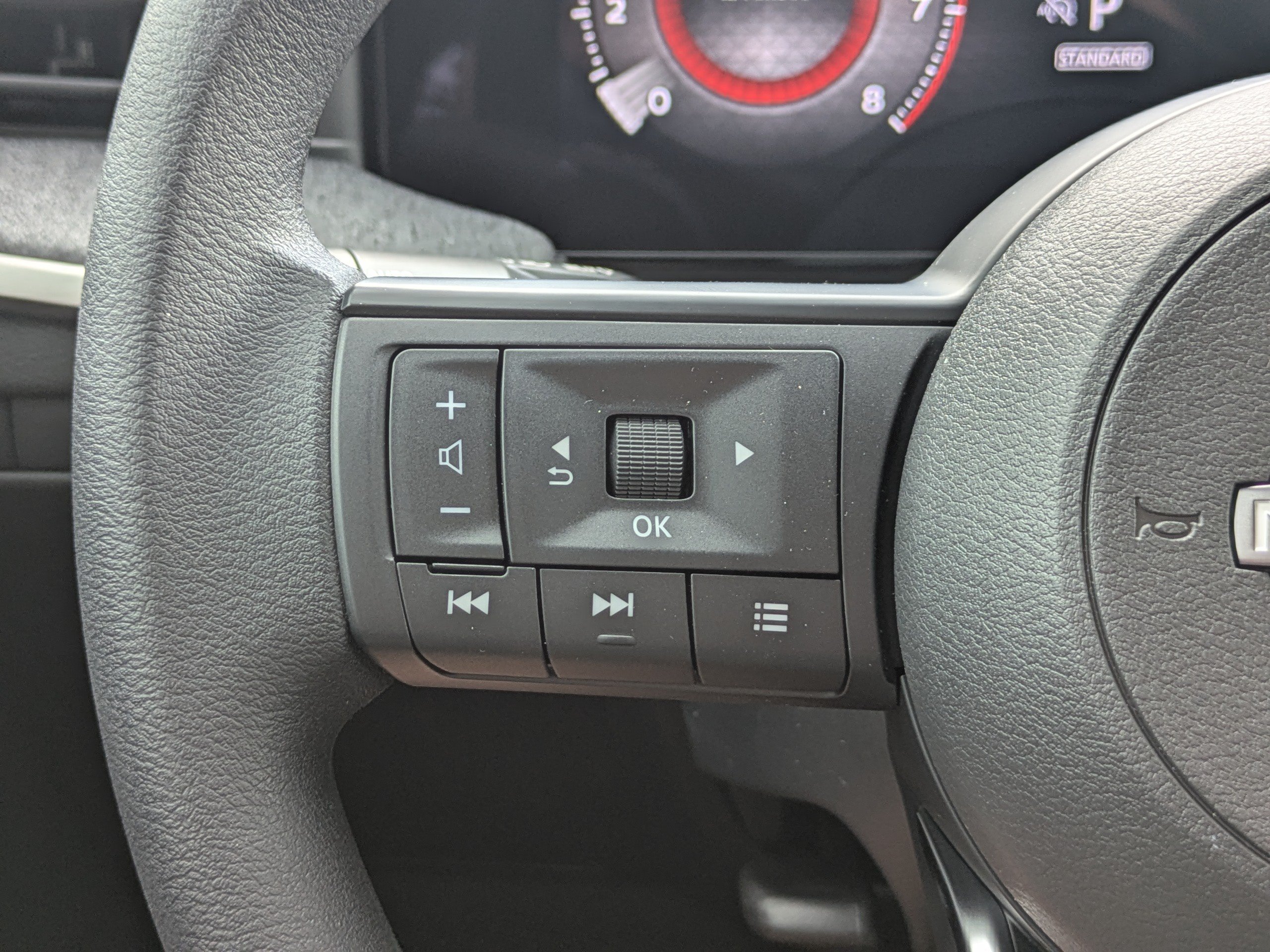 New 2026 Nissan Kicks SV w/ SV Premium Package FWD image 25