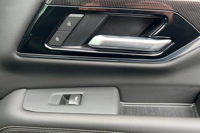 New 2026 GMC Yukon XL Elevation image 18