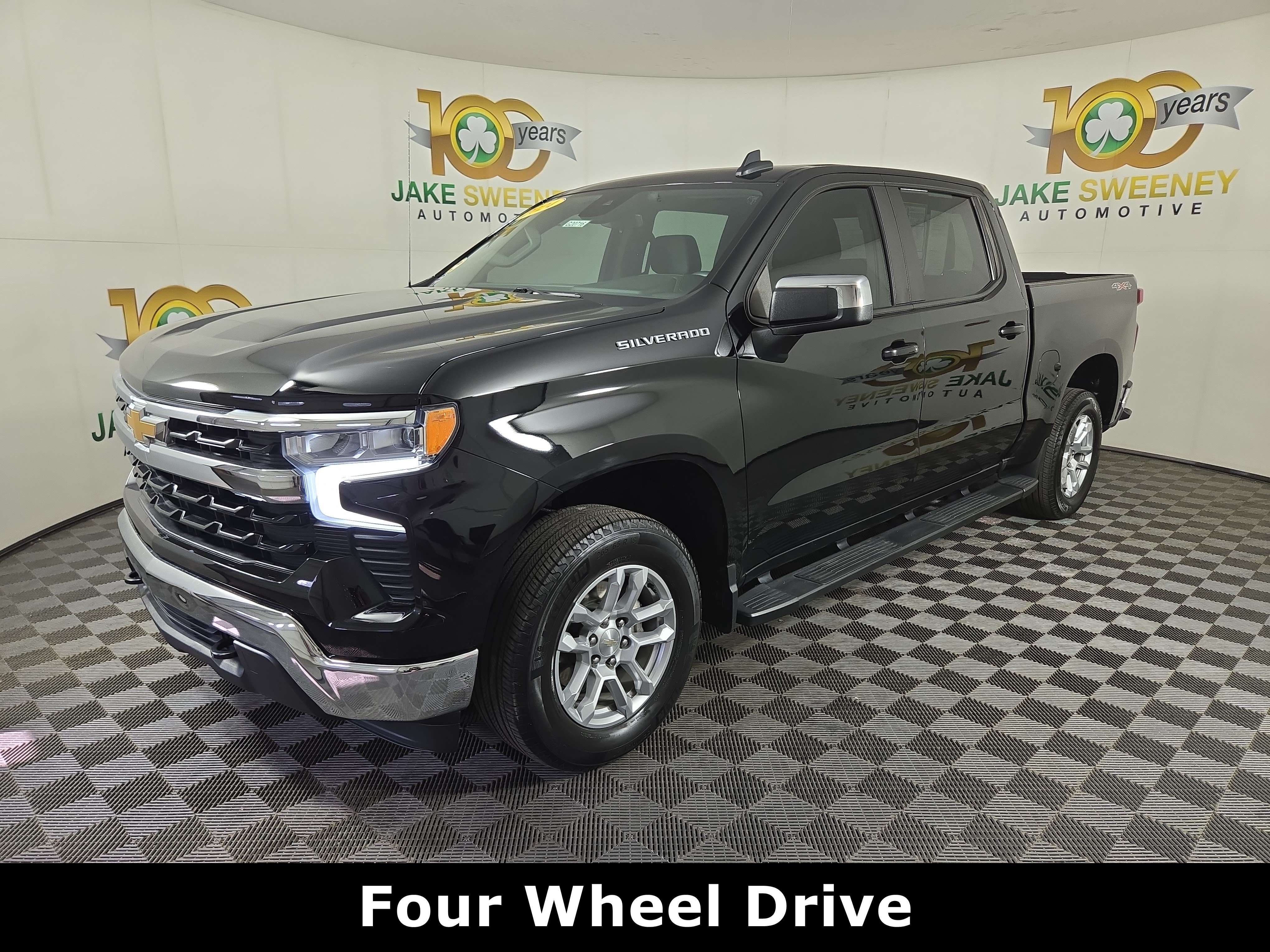 Certified 2023 Chevrolet Silverado 1500 LT AWD/4WD image 3
