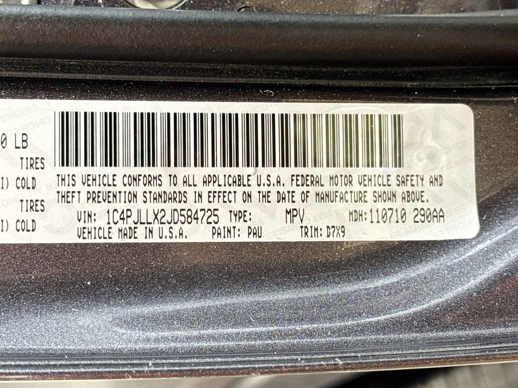 Used 2018 Jeep Cherokee Latitude Plus w/ Cold Weather Group image 29