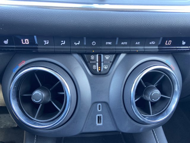 Used 2025 Chevrolet Blazer LT FWD image 44
