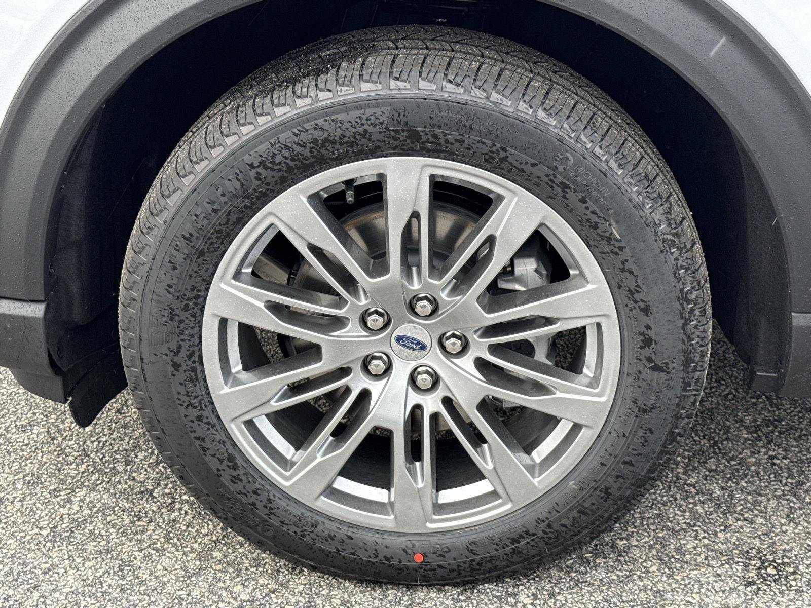 New 2026 Ford Explorer Active w/ Active Comfort Package image 9