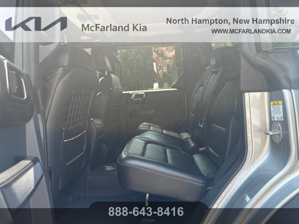 Used 2024 Ford Bronco Badlands AWD/4WD image 35