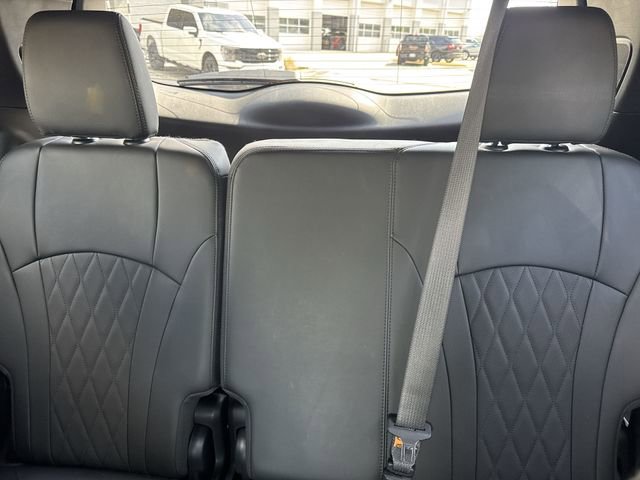 Used 2024 Buick Enclave Avenir w/ Avenir Technology Package image 25