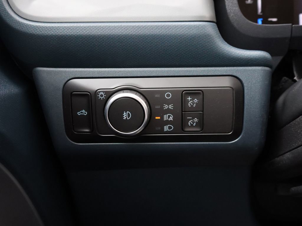 New 2026 Ford Maverick Lobo AWD/4WD image 31