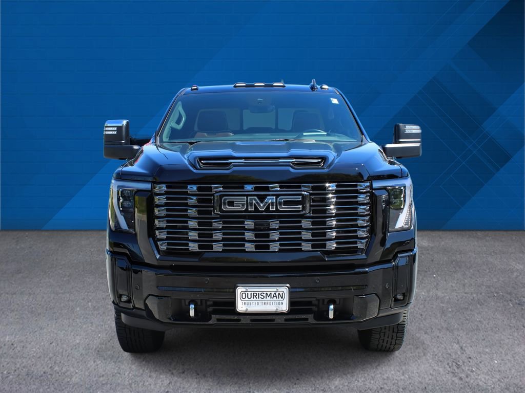 Used 2025 GMC Sierra 3500 Denali Ultimate image 4