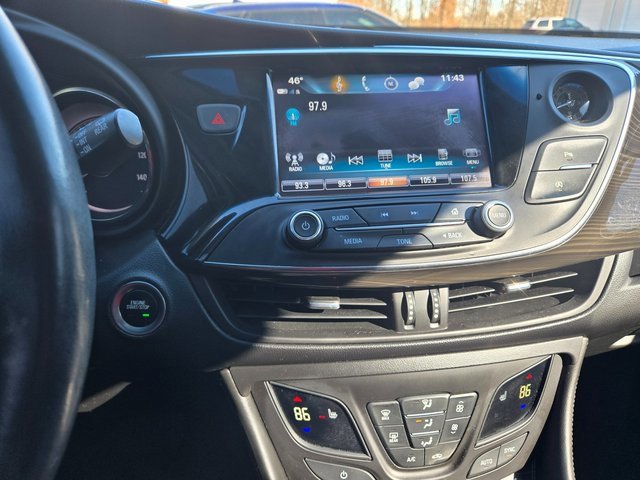 Used 2019 Buick Envision Essence image 5