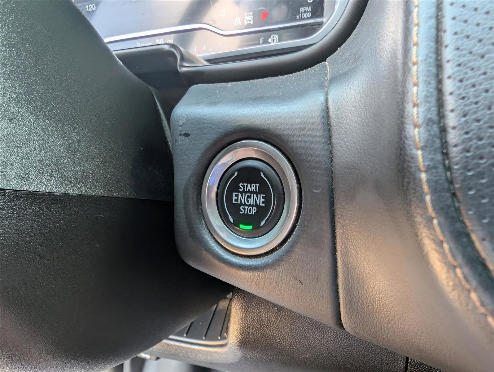 Used 2023 GMC Yukon AT4 w/ Technology Package AWD/4WD image 20