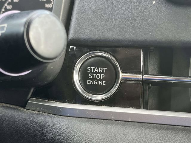 Used 2023 Mitsubishi Outlander SE image 34