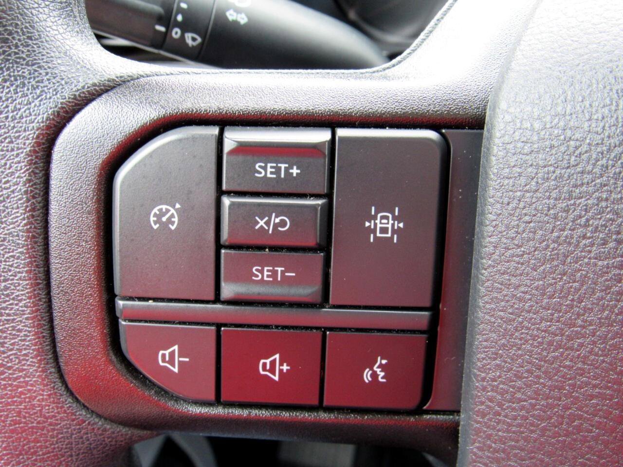 Used 2023 Ford F150 XLT AWD/4WD image 21