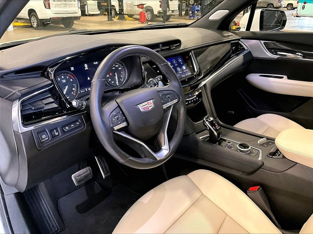 Used 2021 Cadillac XT6 Sport AWD/4WD image 8