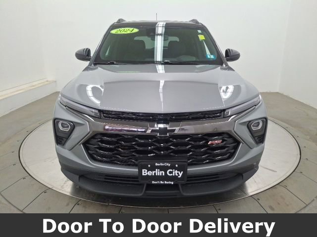 Used 2024 Chevrolet TrailBlazer RS w/ Convenience Package image 2