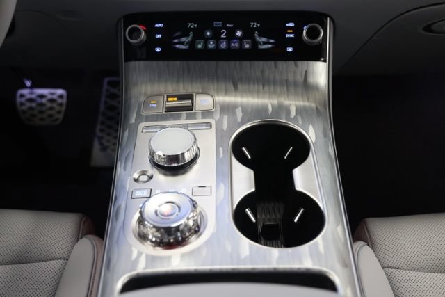 New 2027 Genesis Electrified GV70 AWD/4WD image 38