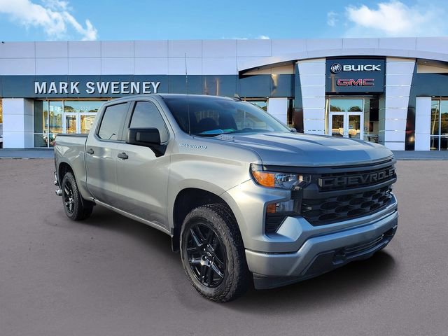 Used 2025 Chevrolet Silverado 1500 Custom w/ Turbomax Blackout Package image 3