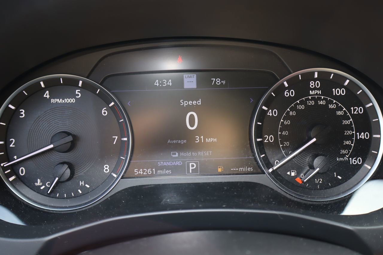 Used 2023 INFINITI QX55 Sensory w/ Lighting Package AWD/4WD image 11
