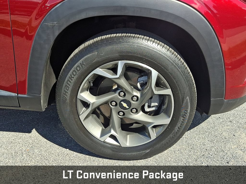Used 2024 Chevrolet Trax LT w/ Driver Confidence Package FWD image 10