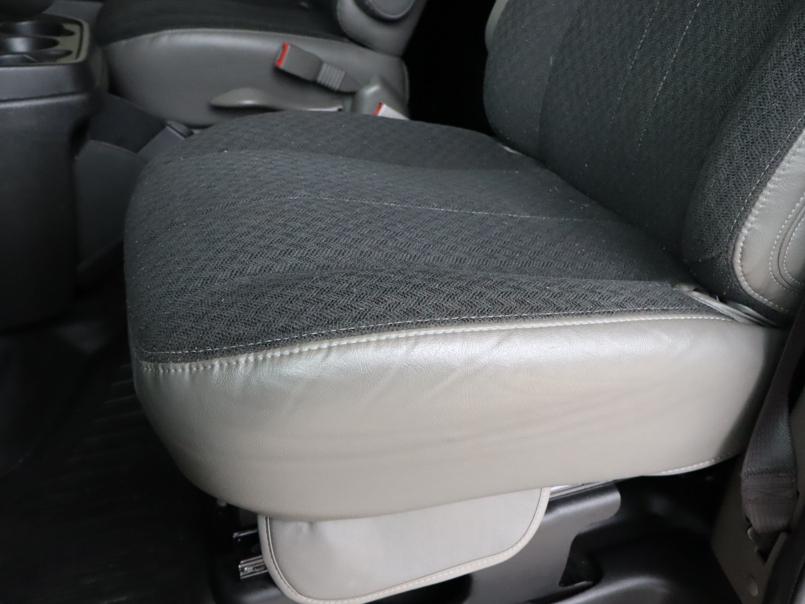 Used 2025 GMC Savana 2500 w/ Driver Convenience Package RWD image 16