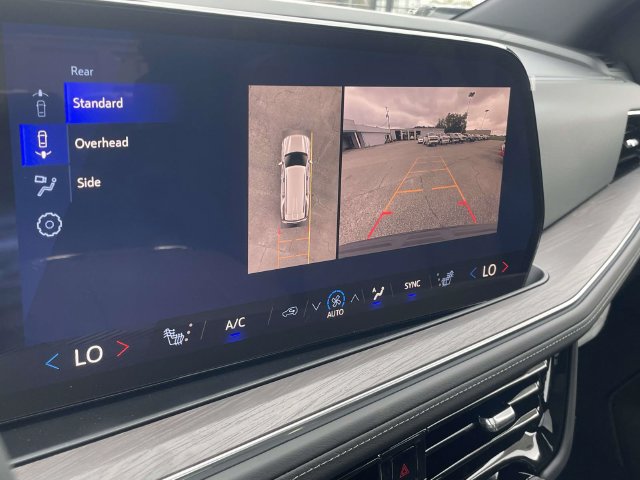 New 2027 Chevrolet Tahoe LT RWD image 15