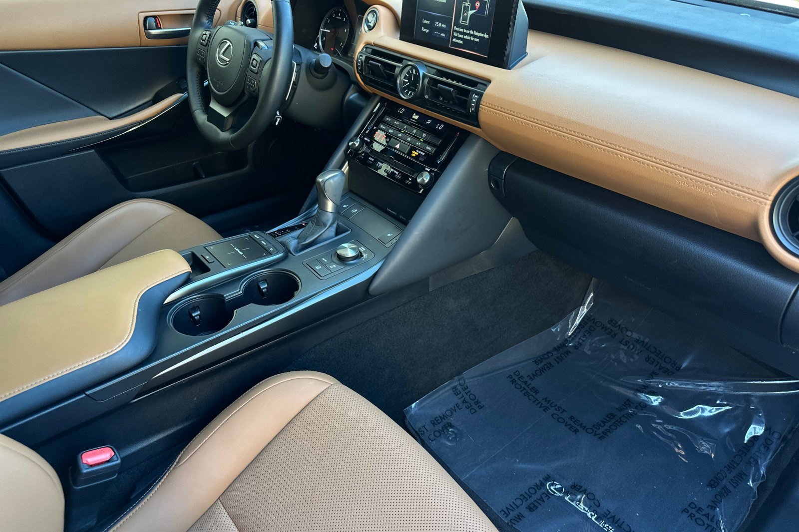 Certified 2025 Lexus IS 300 F Sport RWD image 32