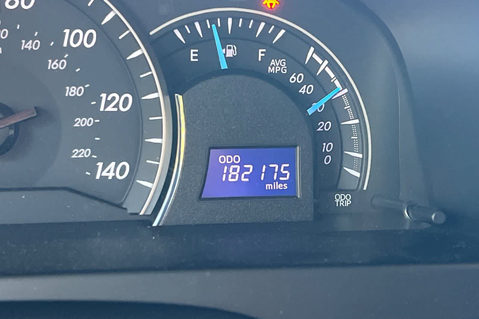 Used 2014 Toyota Camry LE FWD image 25