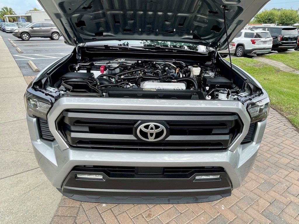 Used 2024 Toyota Tacoma SR5 image 17