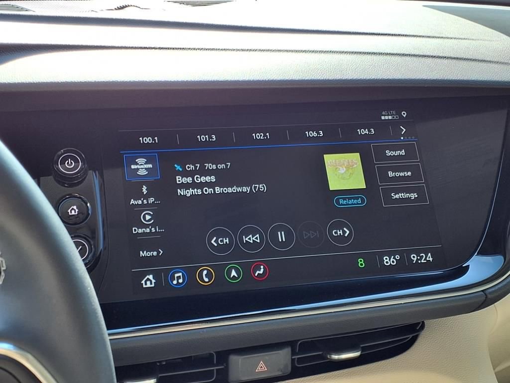 Used 2023 Buick Envision Avenir image 6