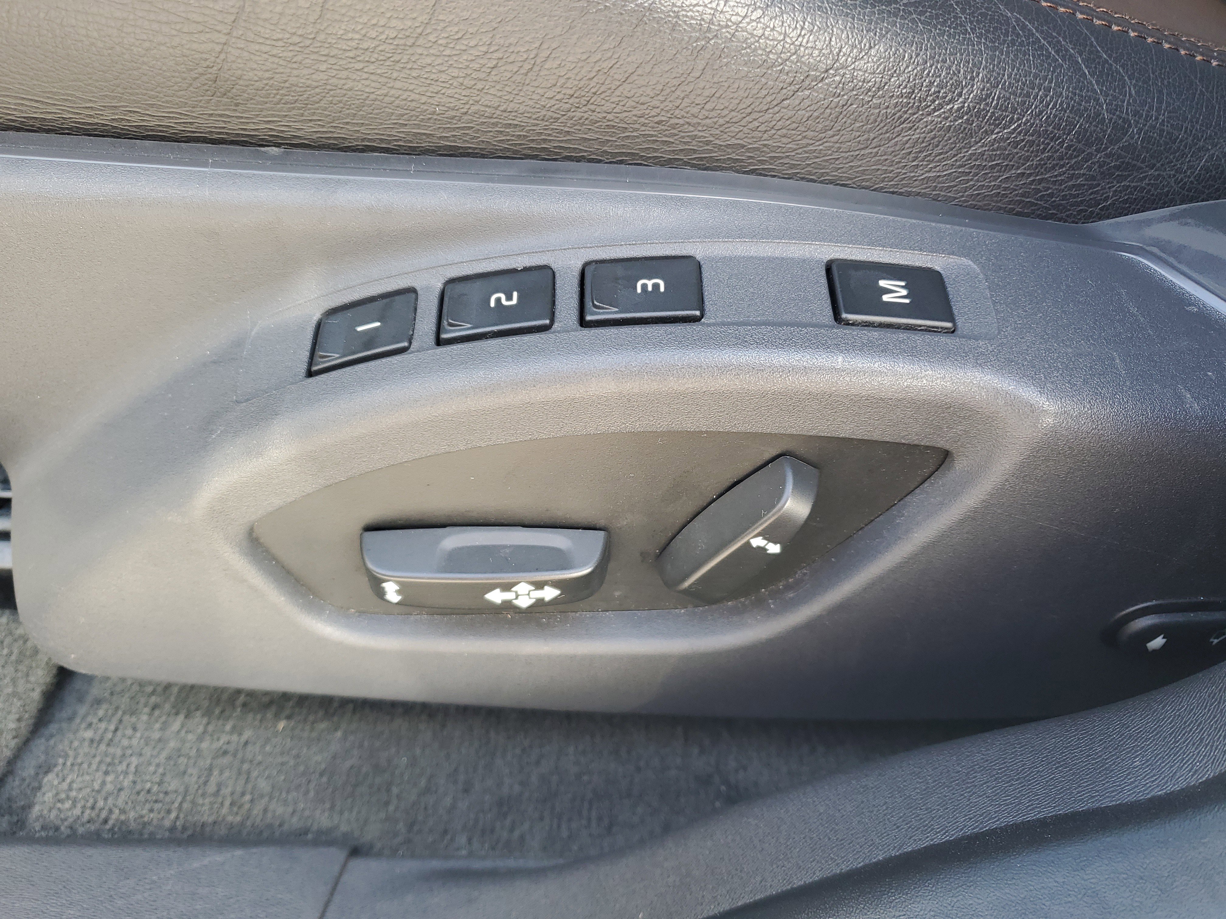 Used 2016 Volvo XC60 T5 Premier image 14